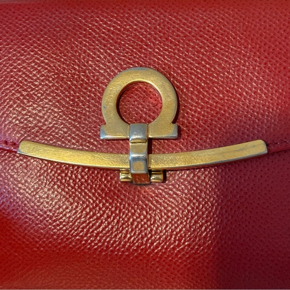 Salvatore Ferragamo Gancini Red Leather Wallet with the Box - Picture 6 of 12